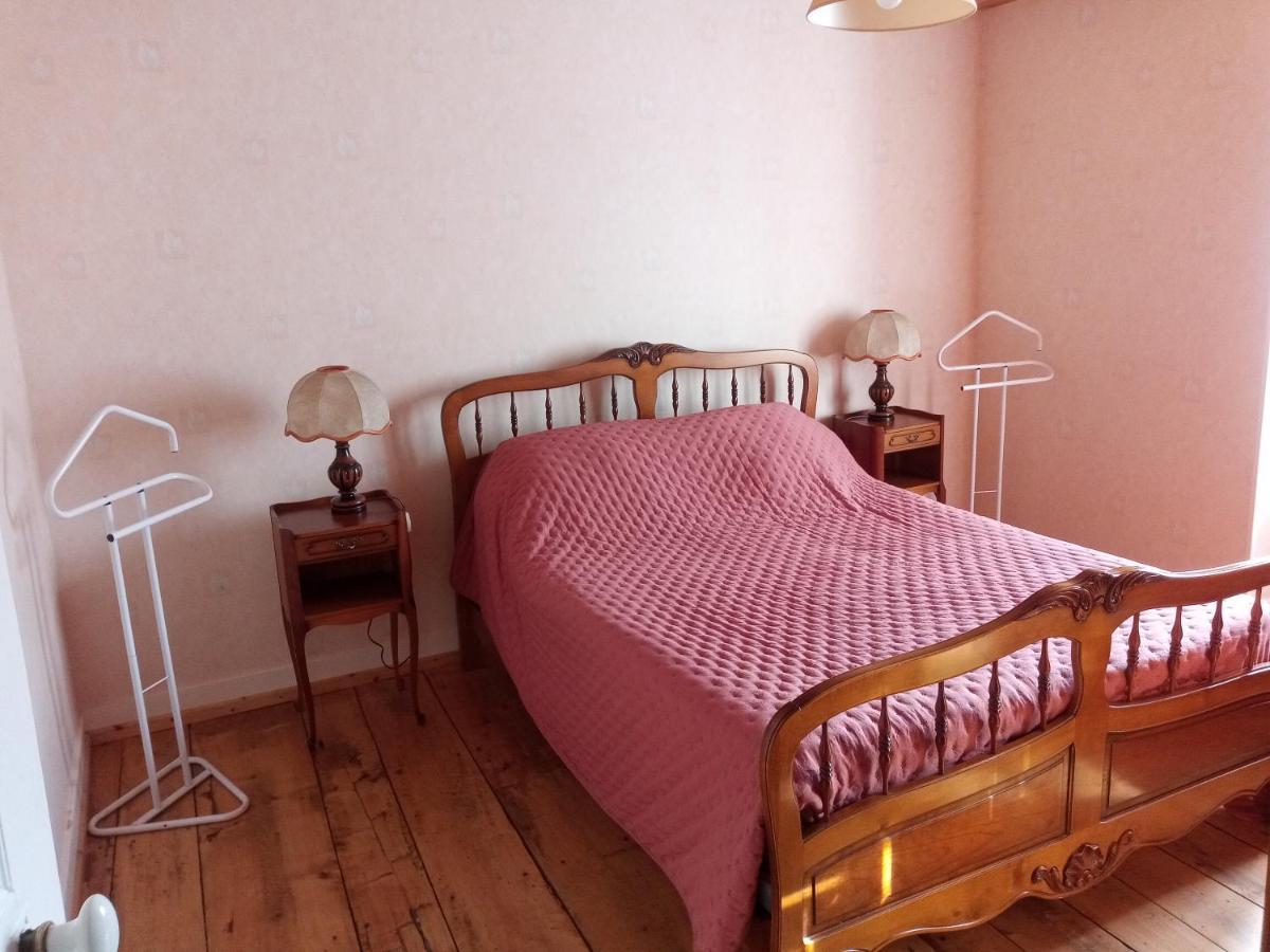 Chantacalme Montboissier  Extérieur photo